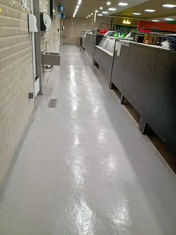 Corredor branco higiênico